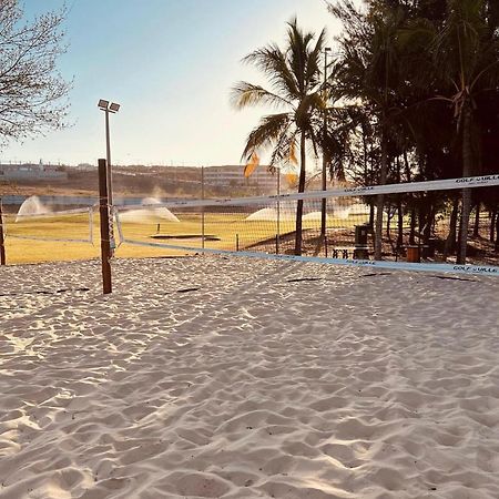 Apto De Luxo No Golfville Ideal Para Familia E Home Office Prox Do Beach Park อากีราซ ภายนอก รูปภาพ